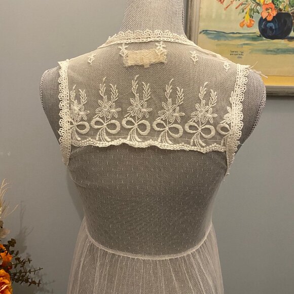 Vintage A'Reve Off White Sheer Top/Cover Up Embroider Size Small - Picture 3 of 5